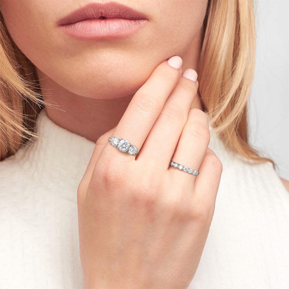 Seven-Stone Moissanite Eternity Wedding Ring for Women in White Gold with Three-Stone Engagement Ring for Women-01