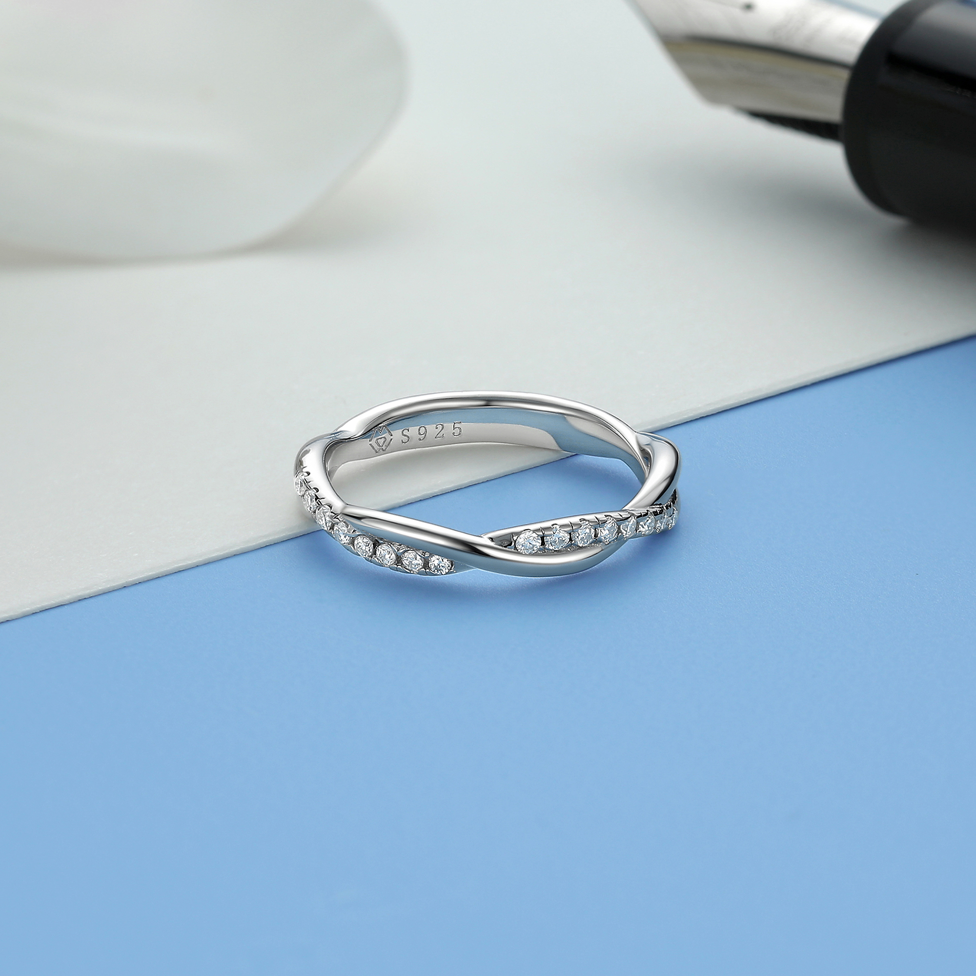 Twisted Vine Pavé Moissanite Eternity Wedding Ring in White Gold, Sterling Silver-01