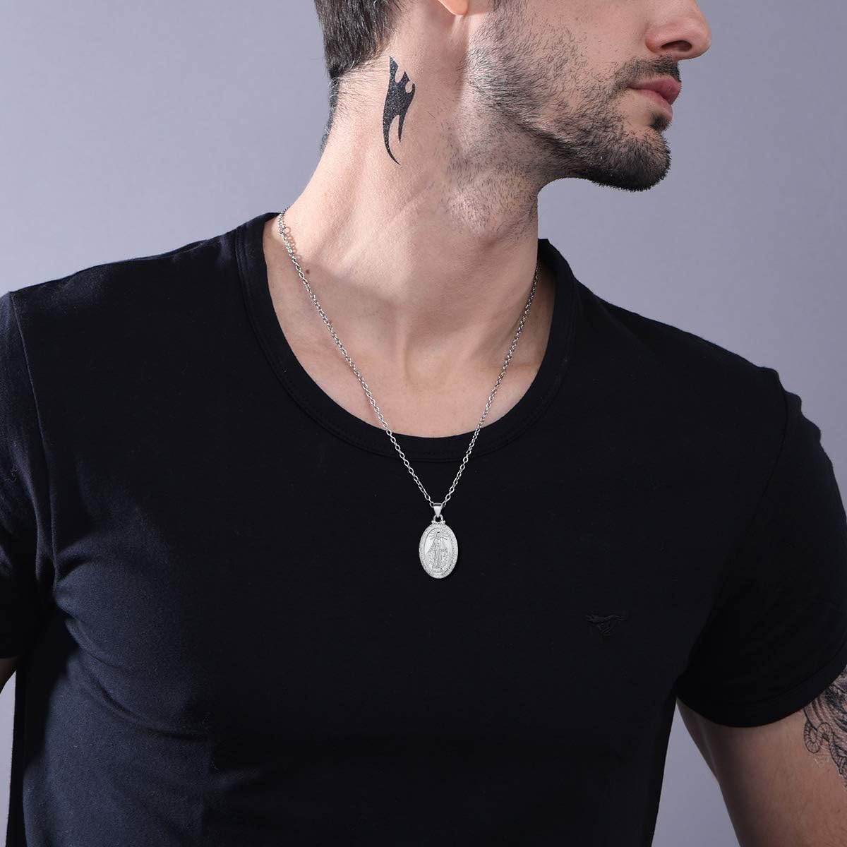Religious Christian Oval Medal Virgin Mary Necklace for Men 