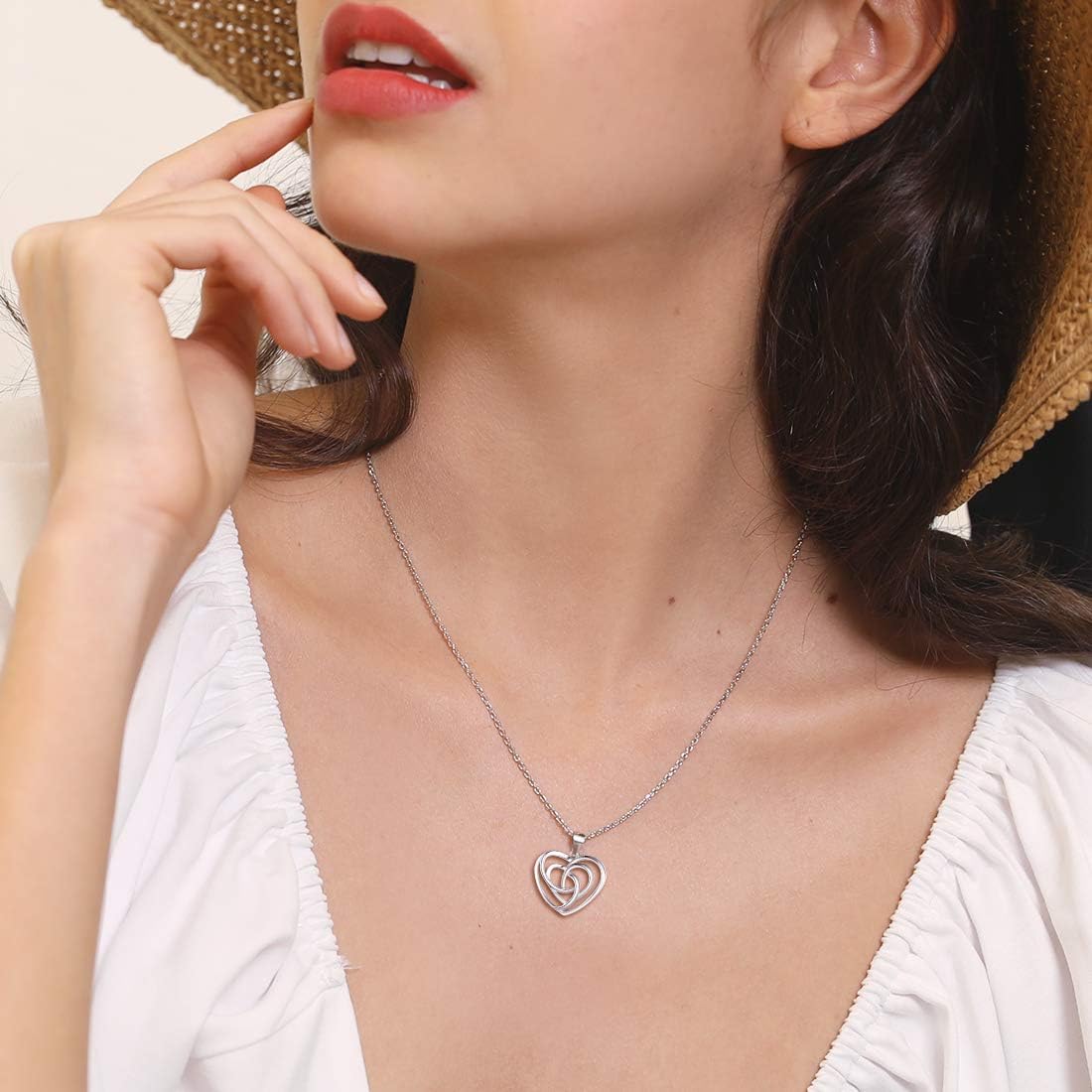 Love Heart Celtic Knot Pendant Necklace for Ladies