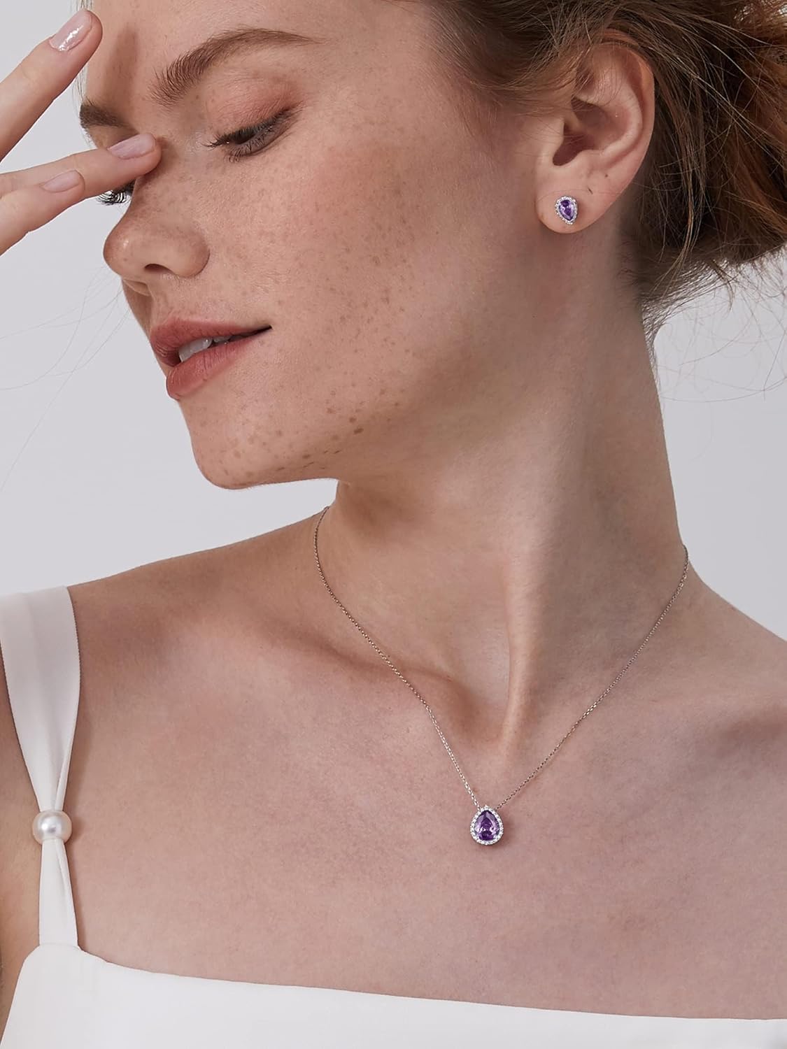 Pear Cut Teardrop Birthstone Diamond Necklace for Women