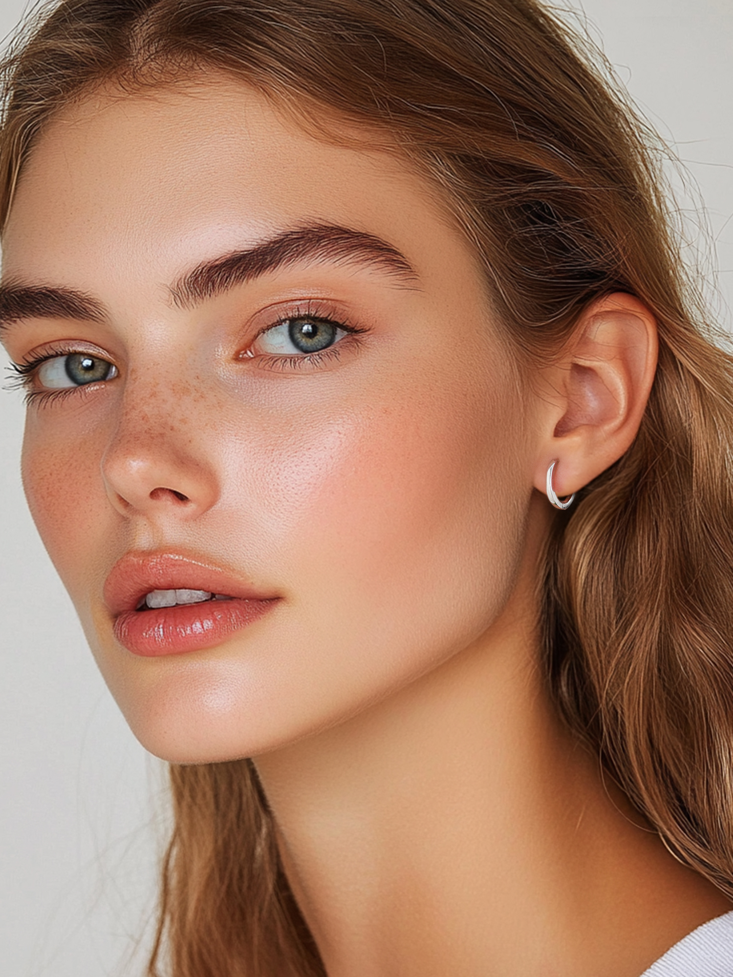 Tiny Cartilage Huggie Hoop Earrings for Women