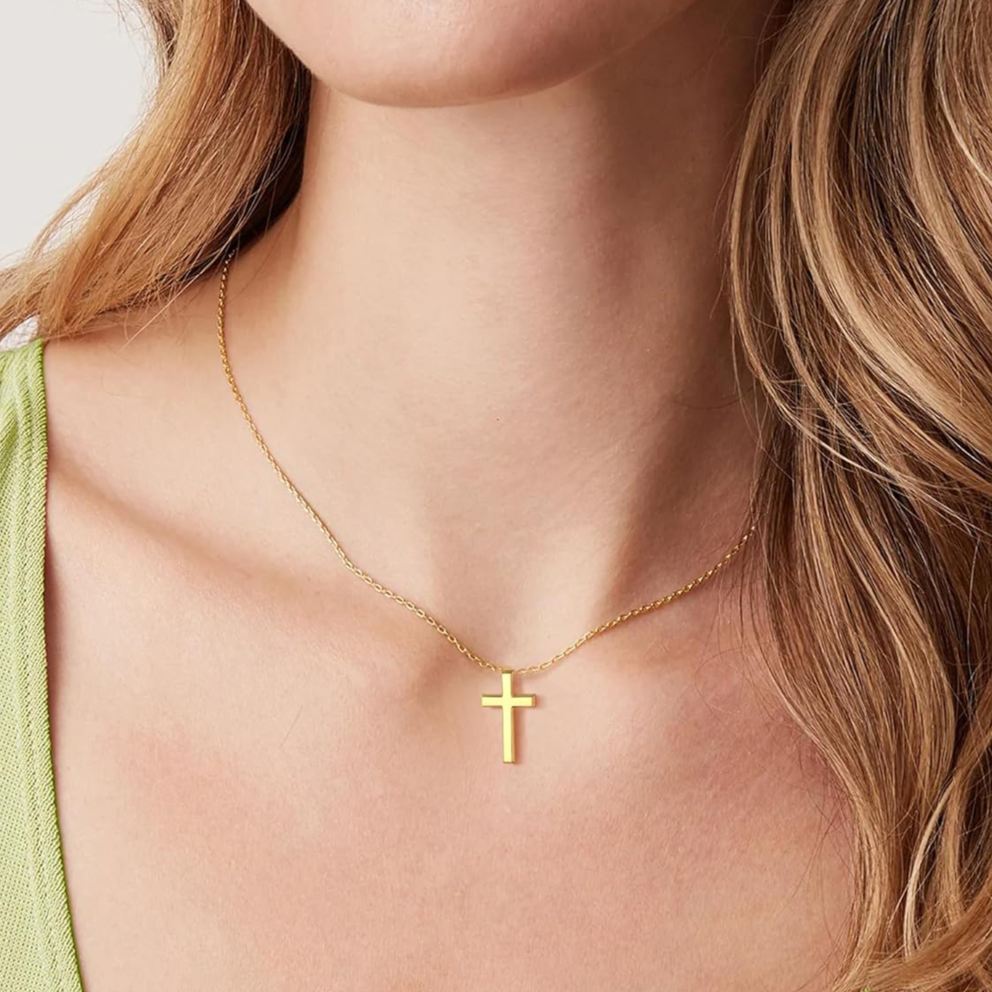 Cross Pendant Necklace in Gold for Women-01