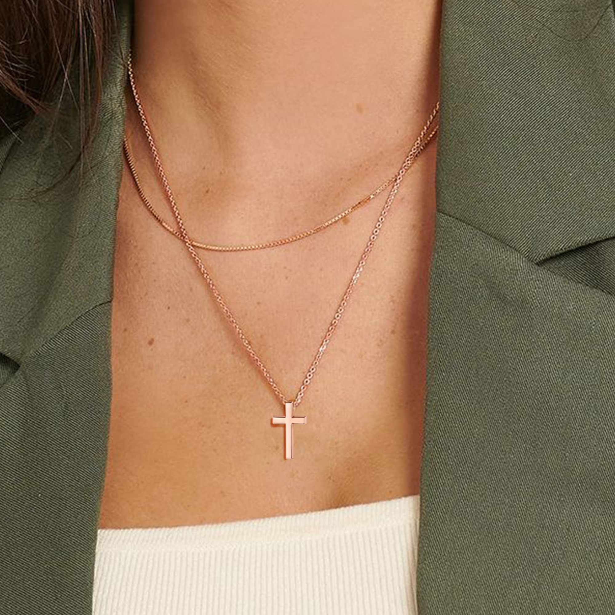 Cross Pendant Necklace in Rose Gold for Women-01