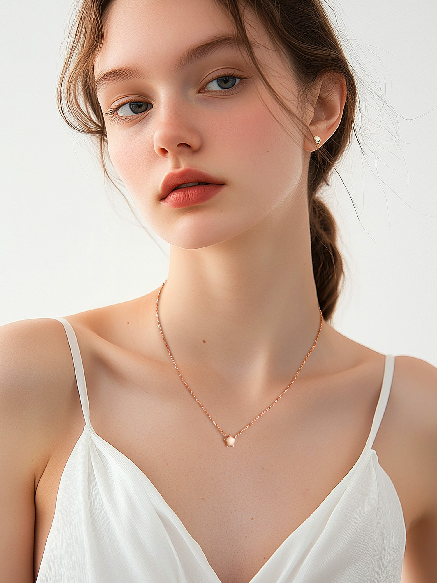 Star Dainty Pendant Necklace for Women