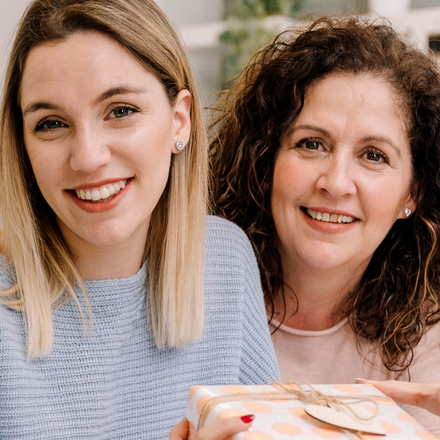 Love Heart Initial Cubic Zirconia Stud Earrings for Women, Ladies, Couples, girlfriend, wife