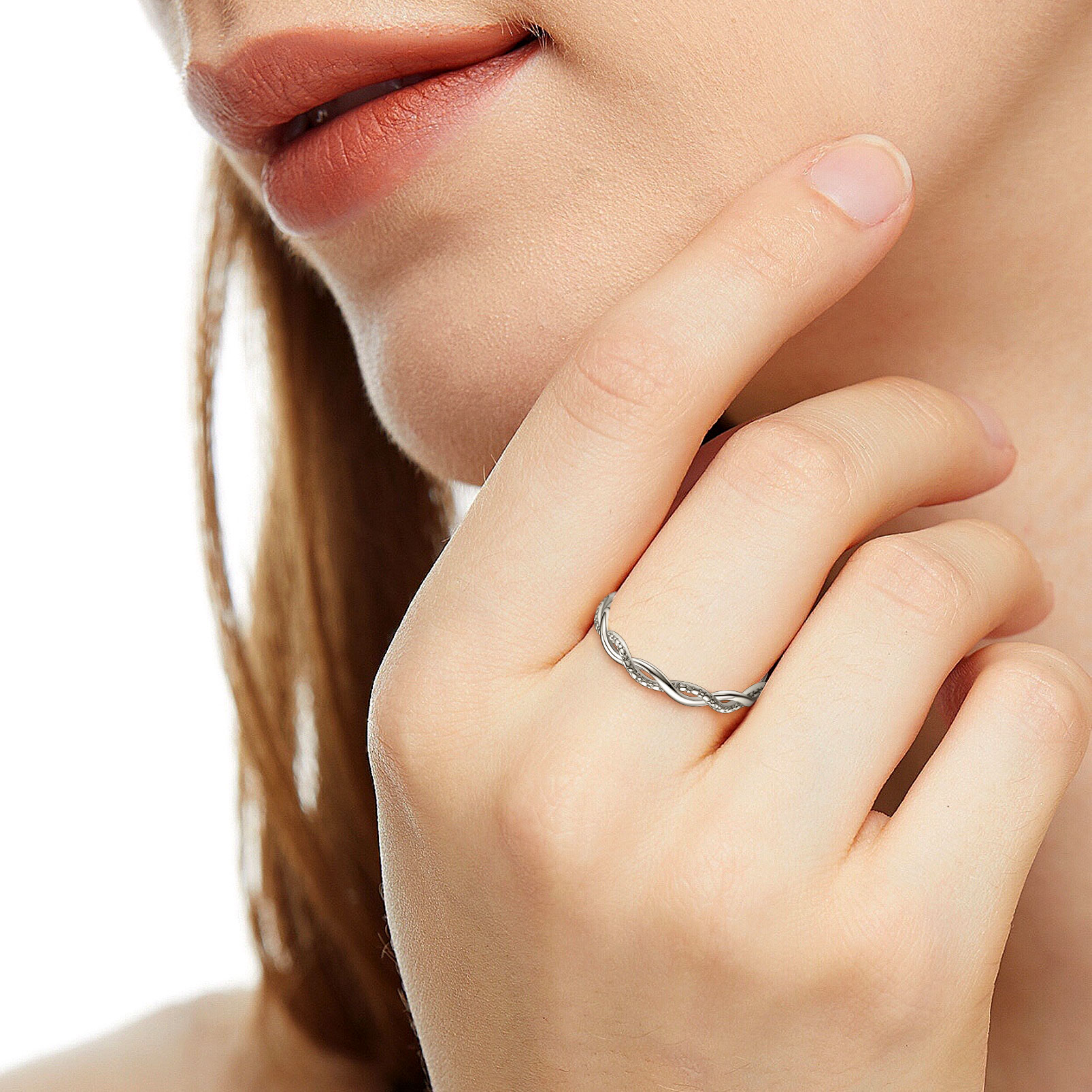 Simple Twisted Full Cubic Zirconia Band Ring  for Women, Ladies, Men, Mother, Father, Friends, Couples, girlfriend, boyfriend, teenager, husband