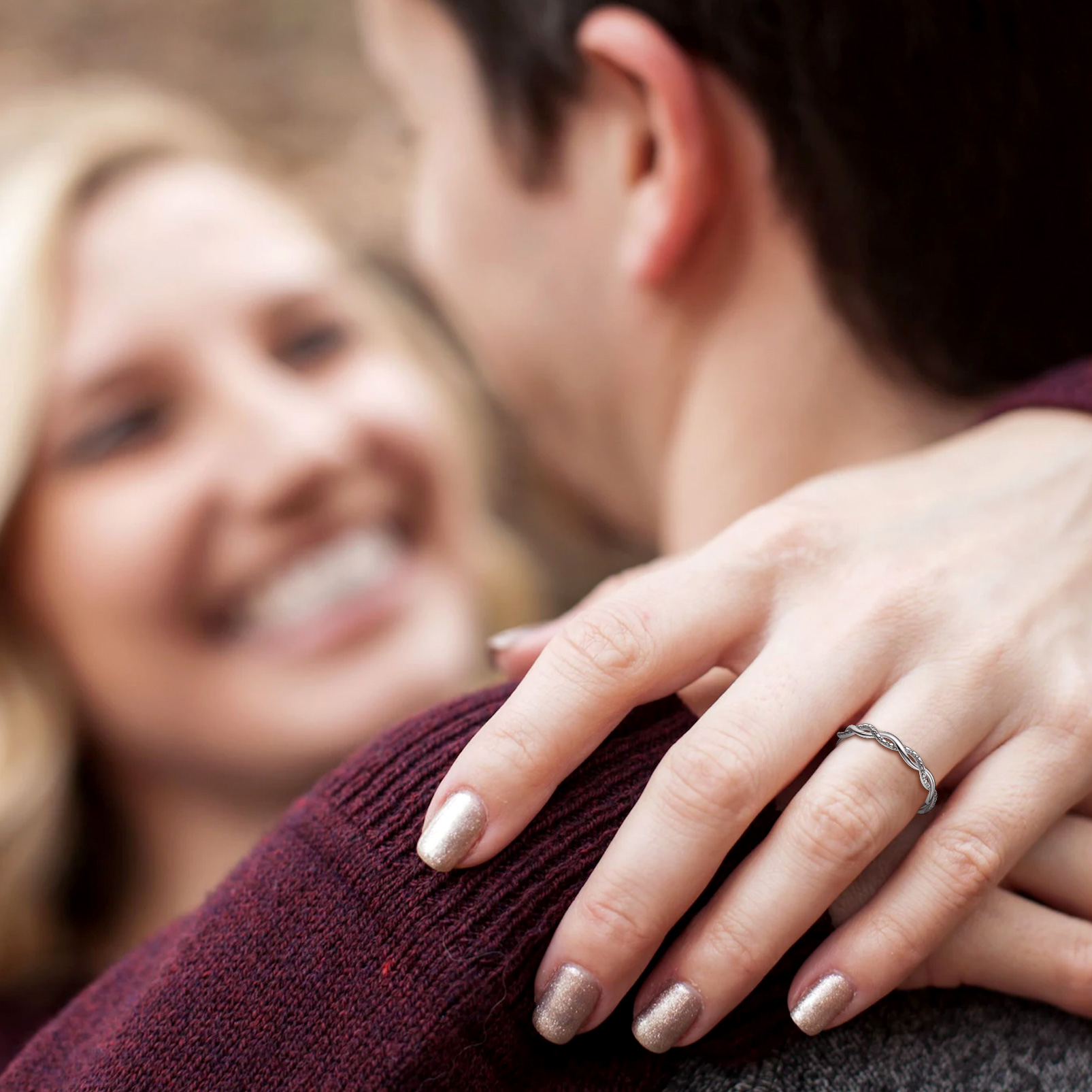 Simple Twisted Full Cubic Zirconia Band Ring  for Women, Ladies, Men, Mother, Father, Friends, Couples, girlfriend, boyfriend, teenager, husband