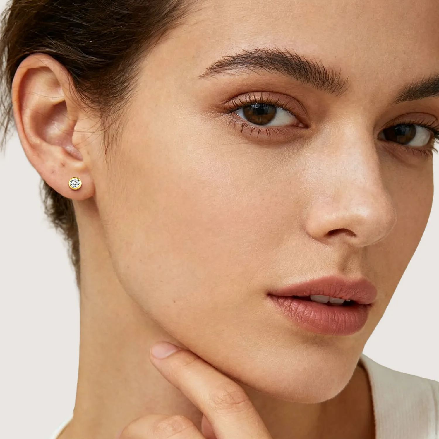 4mm Gold Minimalist Sparkling Cubic Zirconia Stud Earrings for Women, Ladies, Mother, Friends, girlfriend