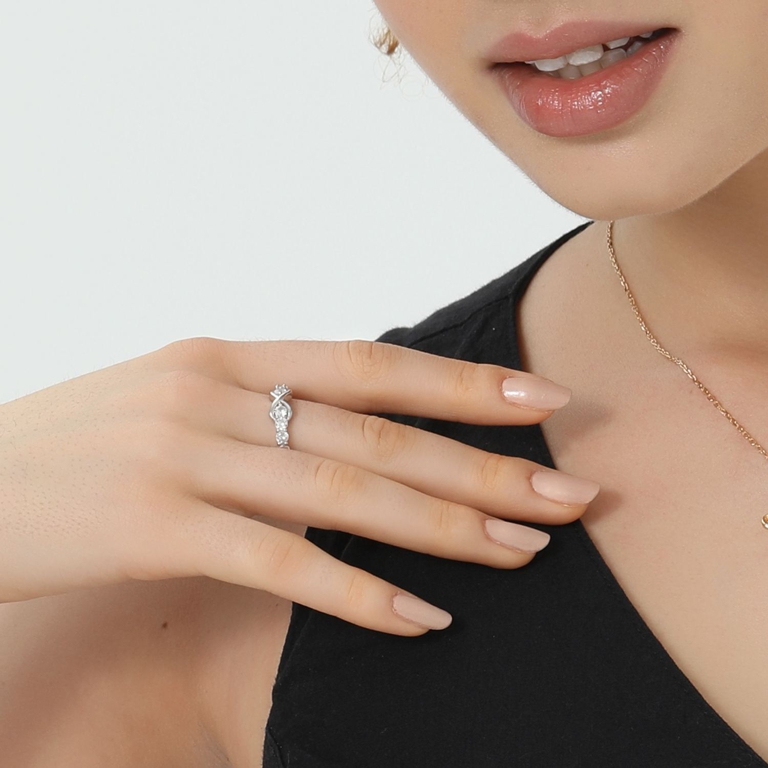 Simple Infinity Knot Promise Band Rings for Women, Ladies, Mother, Friends, girlfriend, Bridesmaid