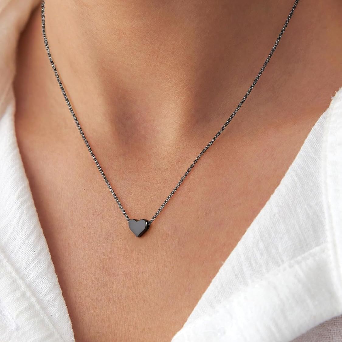 Hot Personalized Dainty Small Heart Necklace for Women, Ladies, Couples, girlfriend, wife, silver jewelry, gift idea, heart jewelry