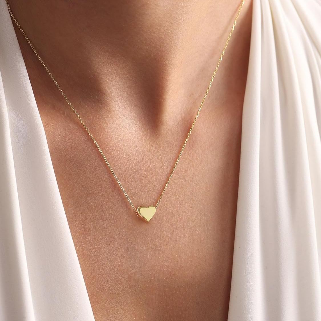 Hot Personalized Dainty Small Heart Necklace for Women, Ladies, Couples, girlfriend, wife, silver jewelry, gift idea, heart jewelry