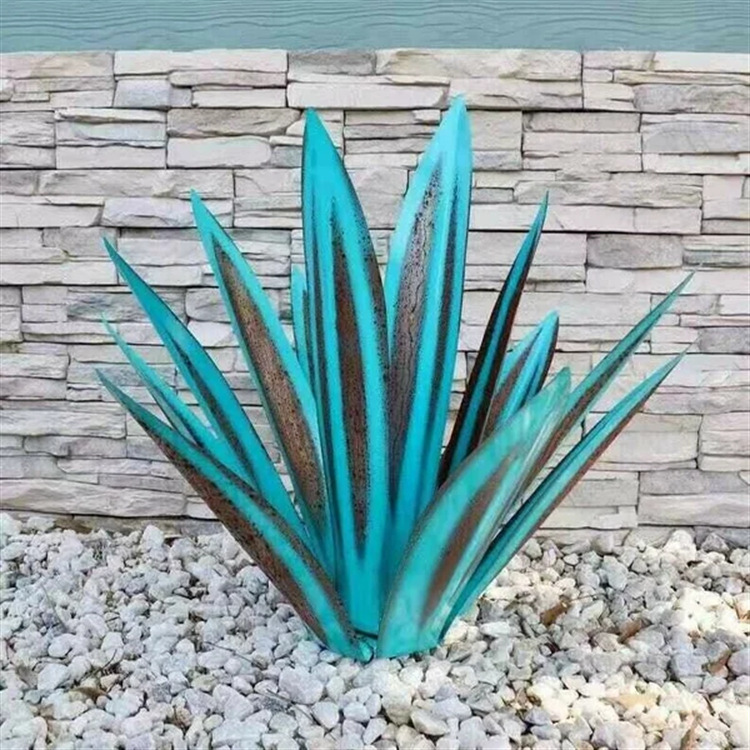 LAST DAY PROMOTION 75% OFF - 🌵Anti-rust Metal Tequila  Agave Plant-Perfect for garden