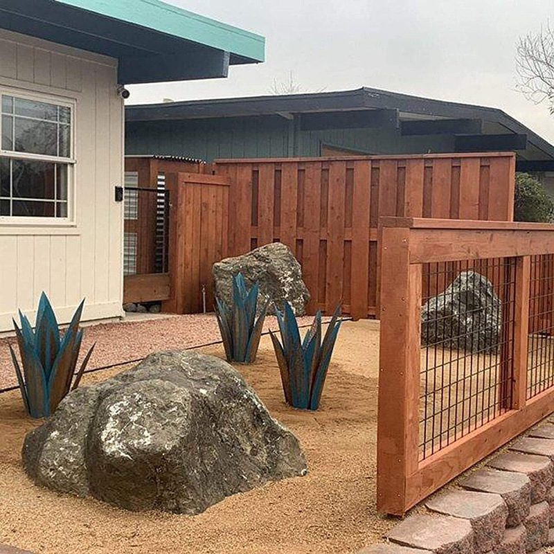 LAST DAY PROMOTION 75% OFF - 🌵Anti-rust Metal Tequila  Agave Plant-Perfect for garden