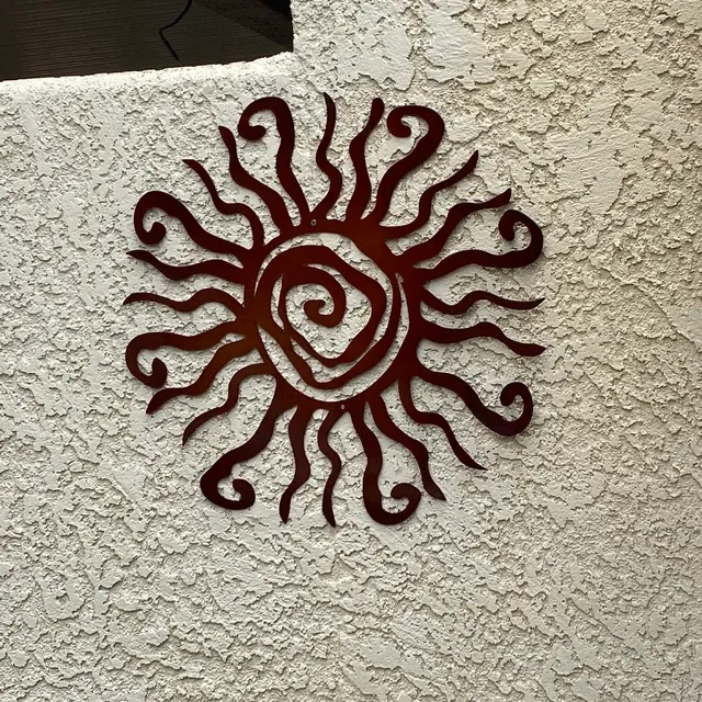 1pc Wacky  Sun Metal Wall Decoration Statue