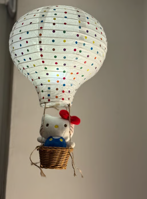 Hello Kitty Hot Air Balloon Night Light DIY Material Kit, Cute Lampshade for Girls' Bedroom, Hanging Ornament, Decoration