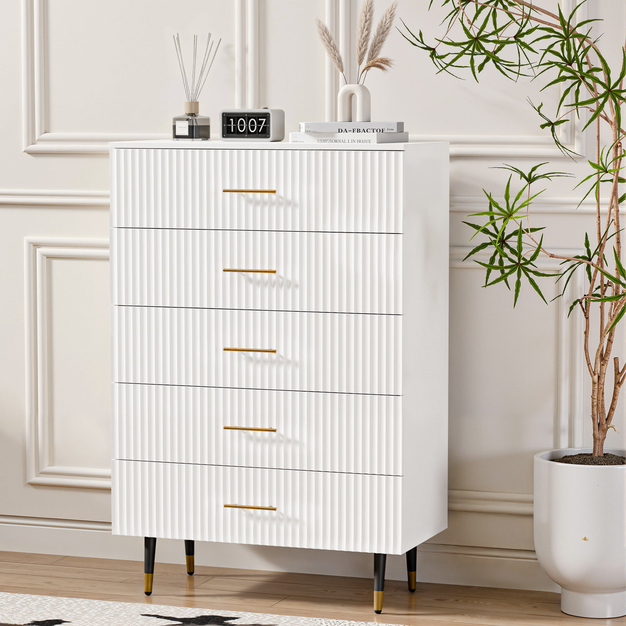 Dresser for Bedroom with 5 Drawers, Black Chest of Drawers with Handle for Bedroom, Hallway 31.5 x 15.7 x 47.2 Inch