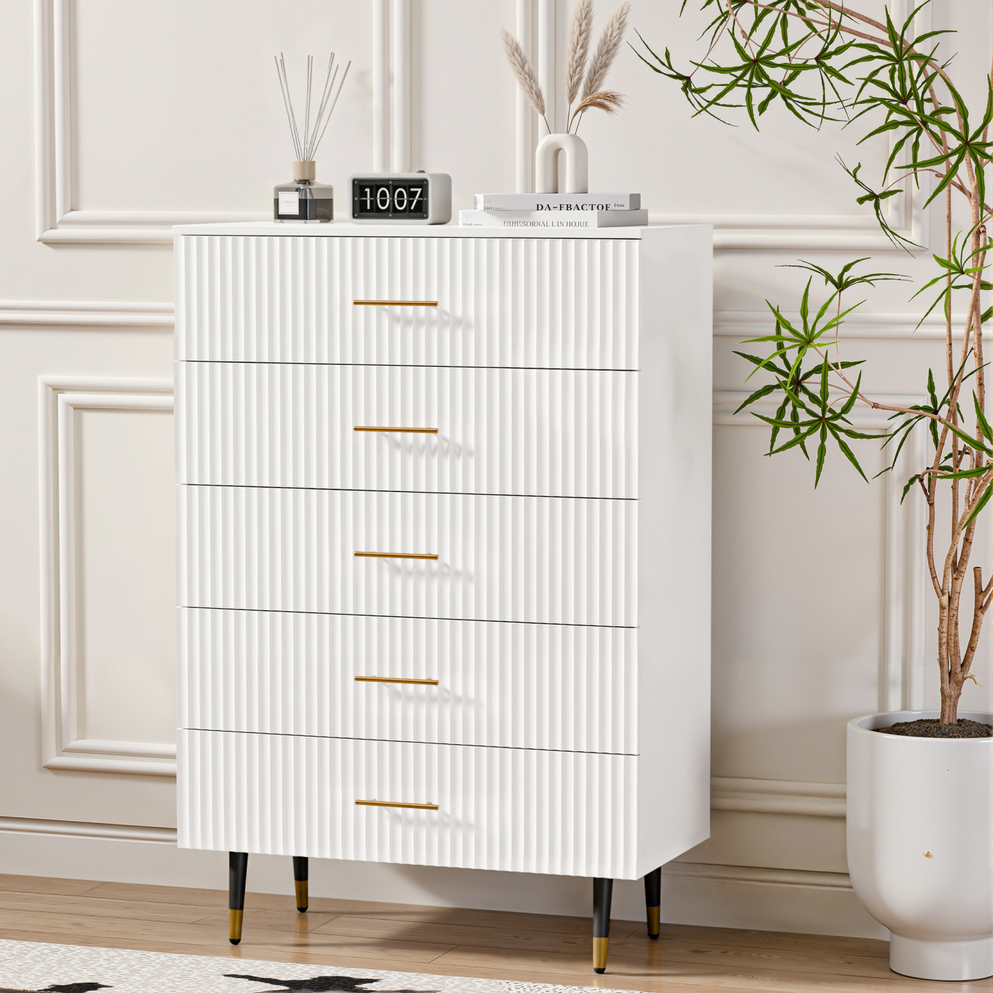 Dresser for Bedroom with 5 Drawers, Black Chest of Drawers with Handle for Bedroom, Hallway 31.5 x 15.7 x 47.2 Inch