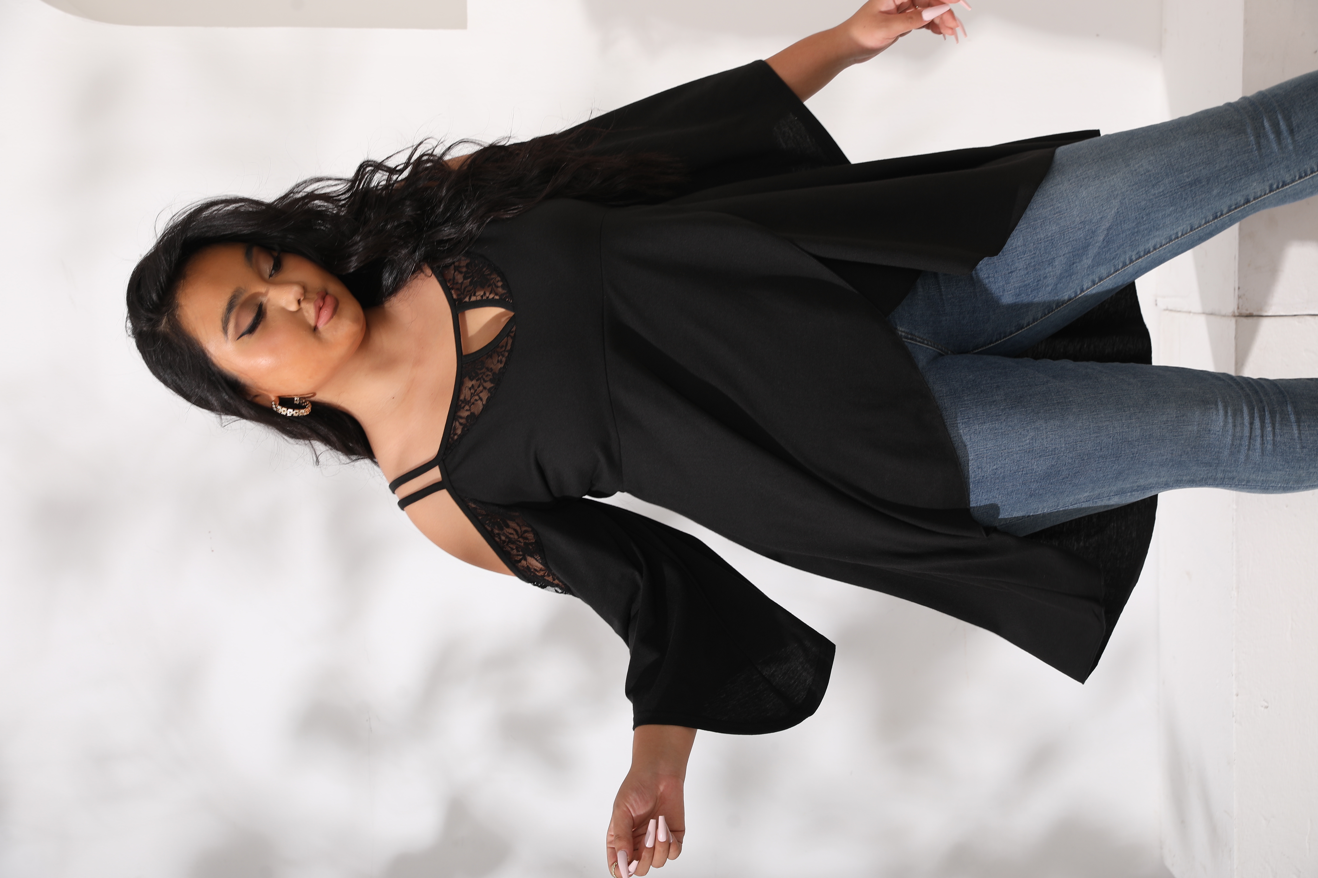 Women's Plus Size Cut Out Cold Shoulder Long Sleeve Asymmetrical Hem Tee Shirts