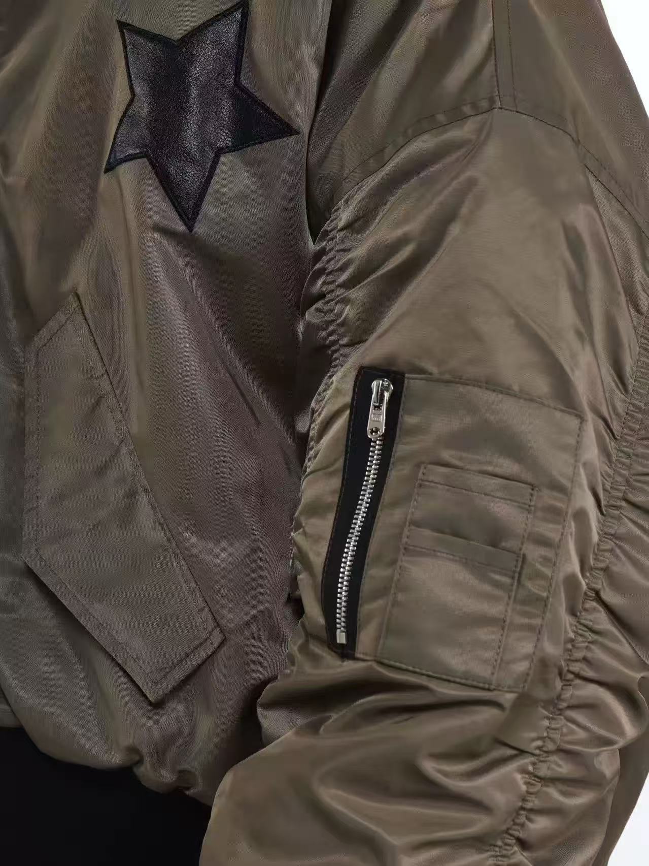 DETWONLINE™Star Bomber