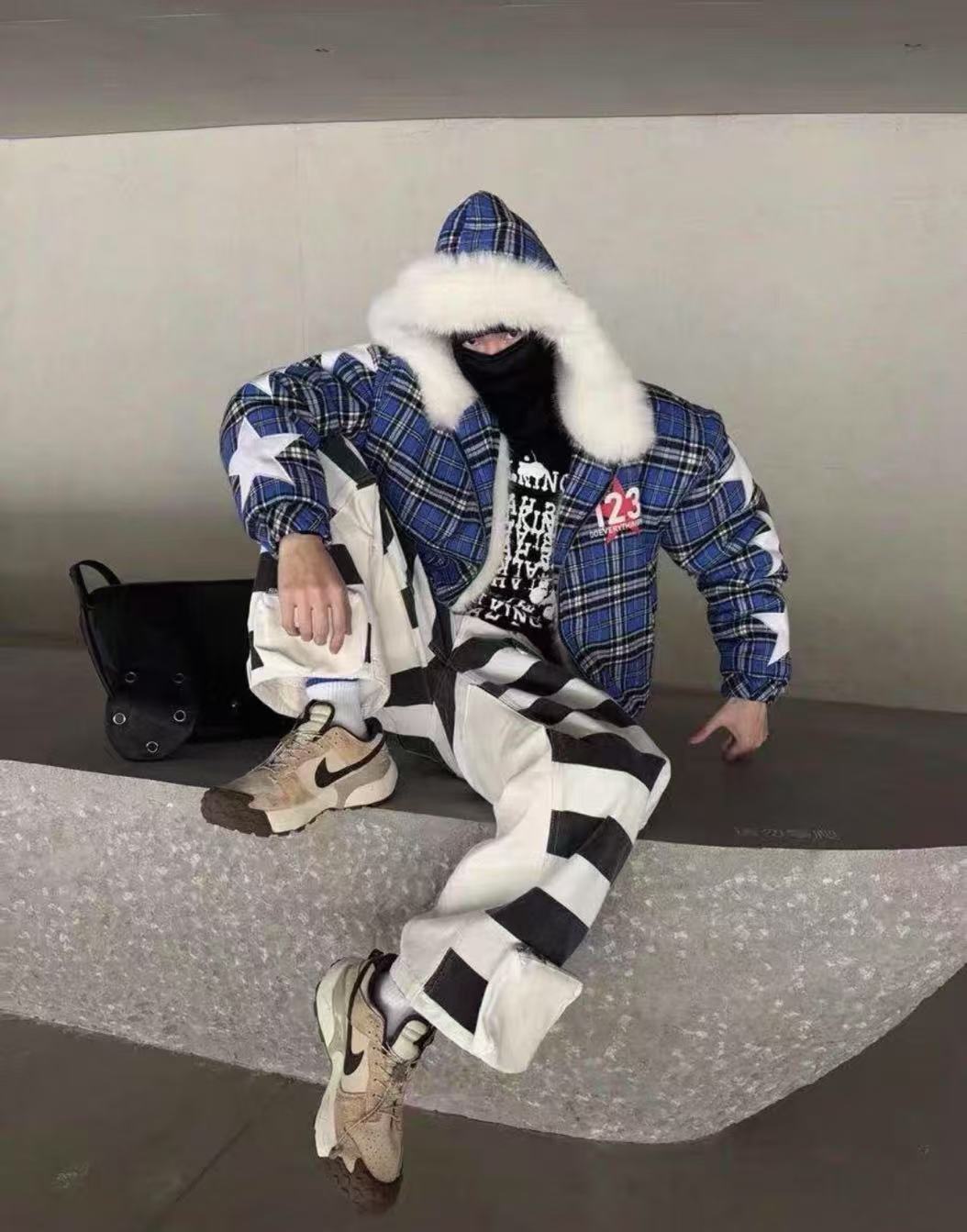 Detwonline blue checkered appliquéd Fur Coat