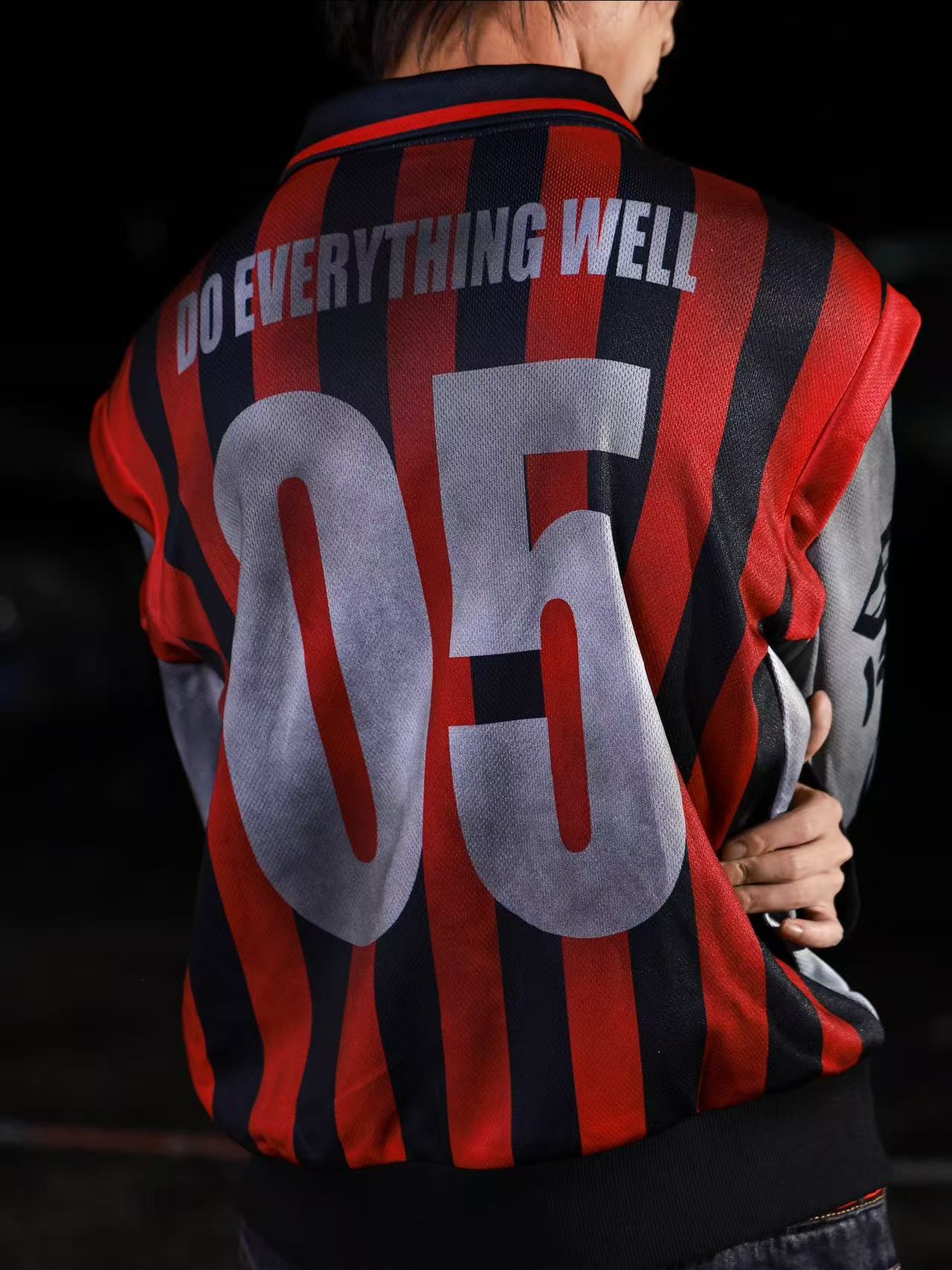 DETWONLINE™Red jersey