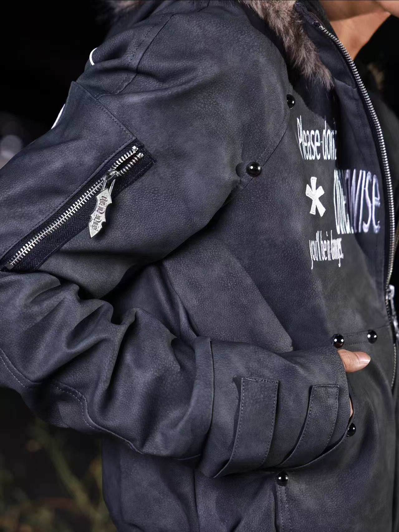 DETWONLINE™Fur-lined hooded coat