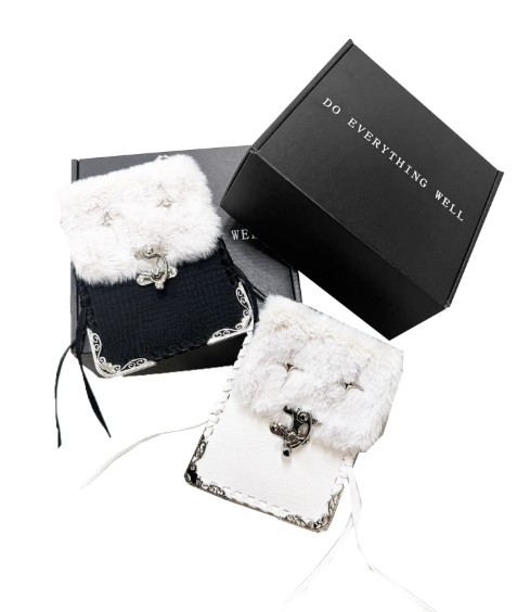 DETWONLINE™ Furry Spliced Leather Hang Bag with Metal Decor, Hand Woven Keychain Pouch, Multi-style Wear Bag