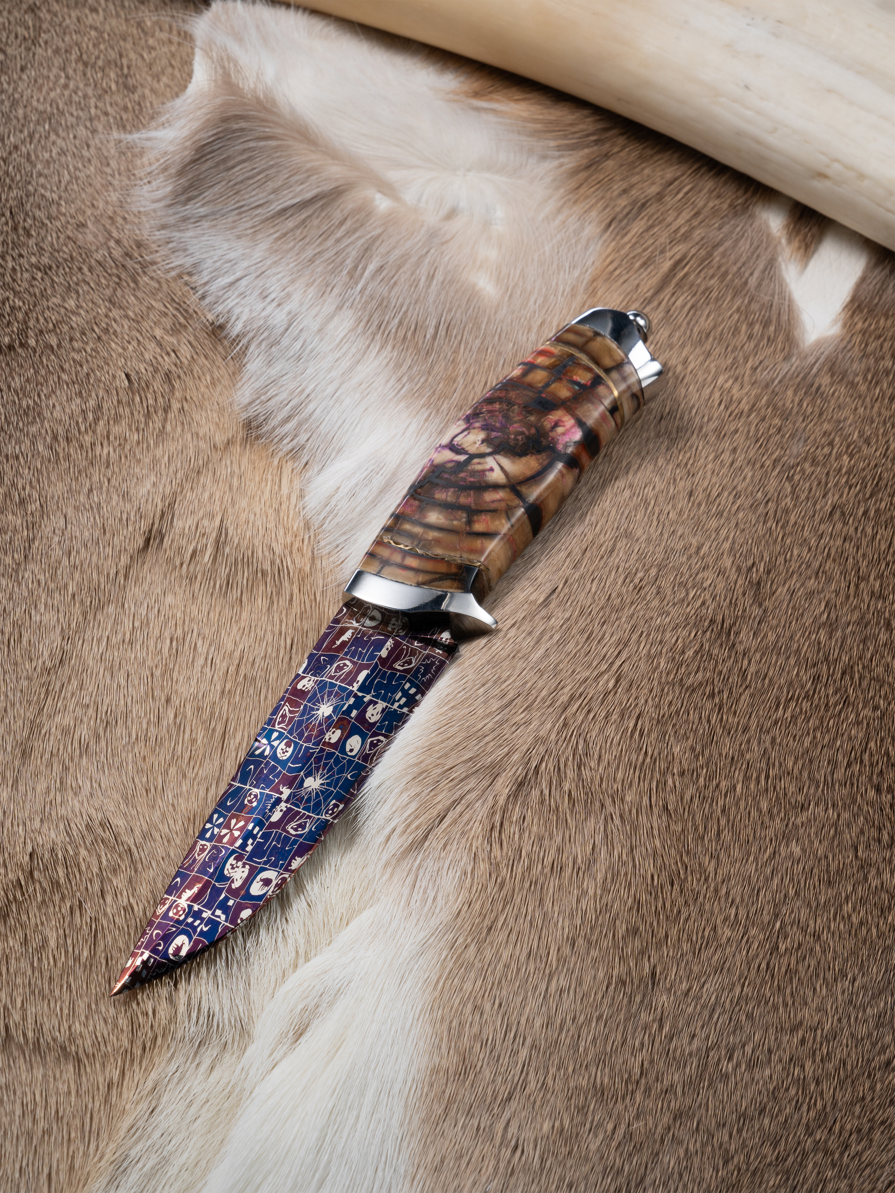 “Cipher – The Code of Humanity (Mosaic Edition)” | Human-Face Damascus Knife | Mammoth Ivory Handle | Hand-Forged by Bang In Forge