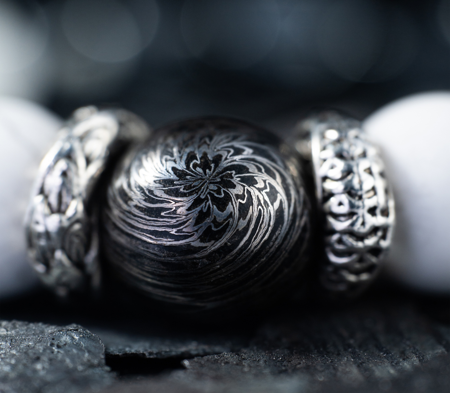 “Steel Pulse” – Damascus Steel Bead Bracelet | Hematite × Polished Black Steel | Bang in