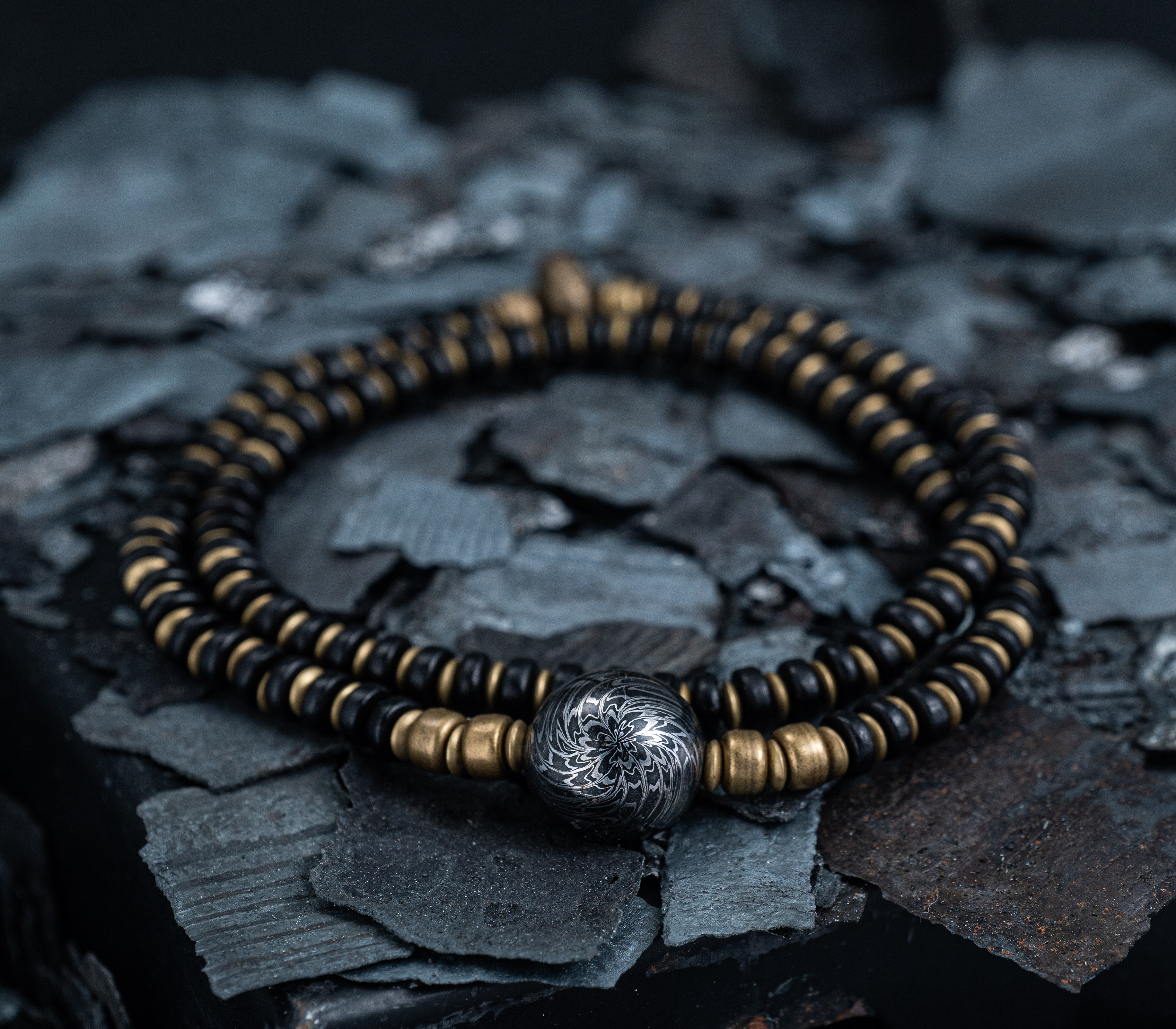 “Bodhi Forge” – Damascus Steel Bead Bracelet | Ebony Wood × Brass | Bang in
