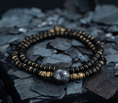 “Bodhi Forge” – Damascus Steel Bead Bracelet | Ebony Wood × Brass | Bang in