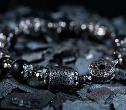 “The Prosperity Forge” – Damascus Steel Barrel Bracelet | Obsidian 10mm | Bang in