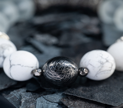 “Frostbound” – Damascus Steel Bead Bracelet | White Turquoise × Clear Quartz | Bang in