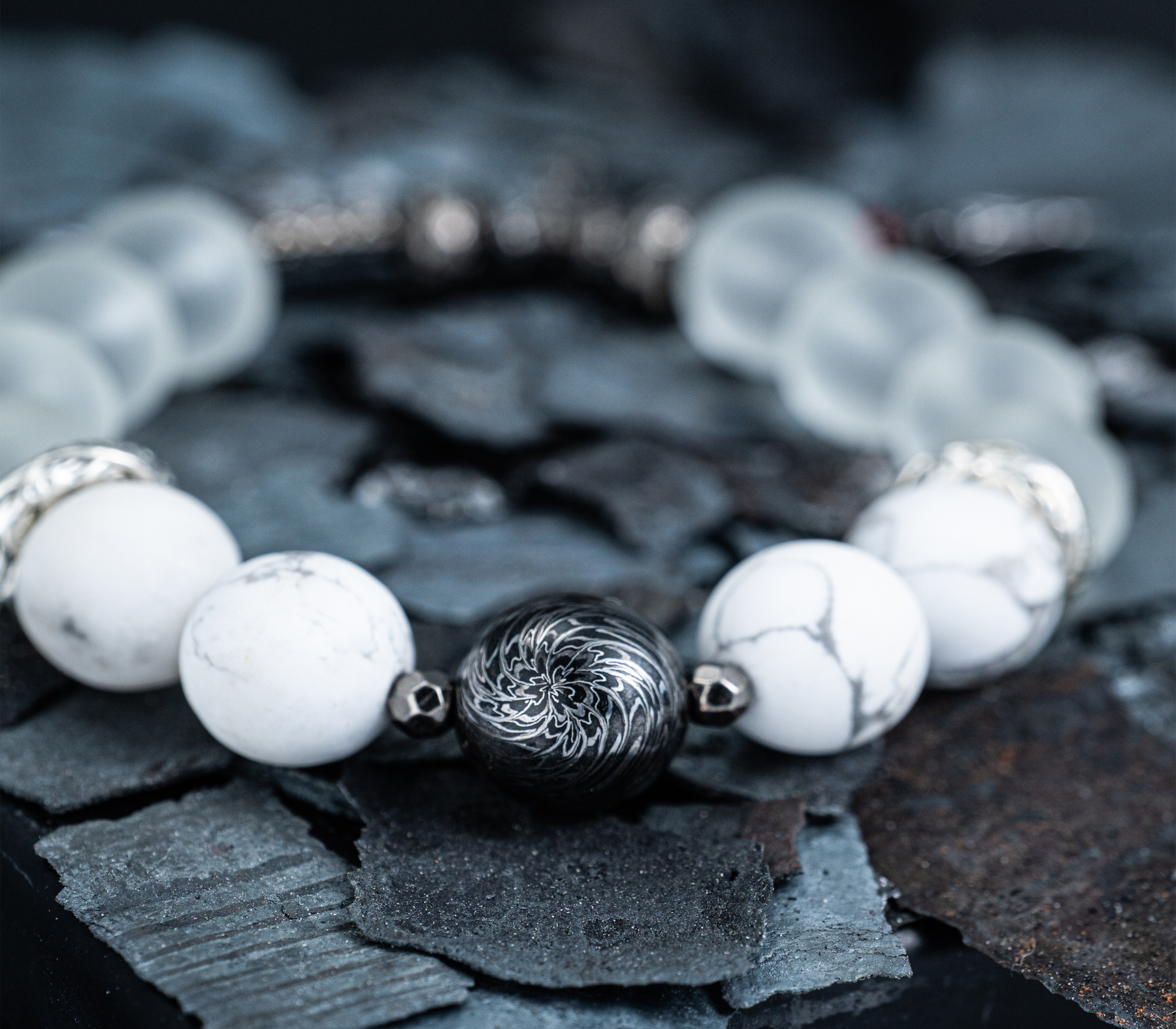 “Frostbound” – Damascus Steel Bead Bracelet | White Turquoise × Clear Quartz | Bang in