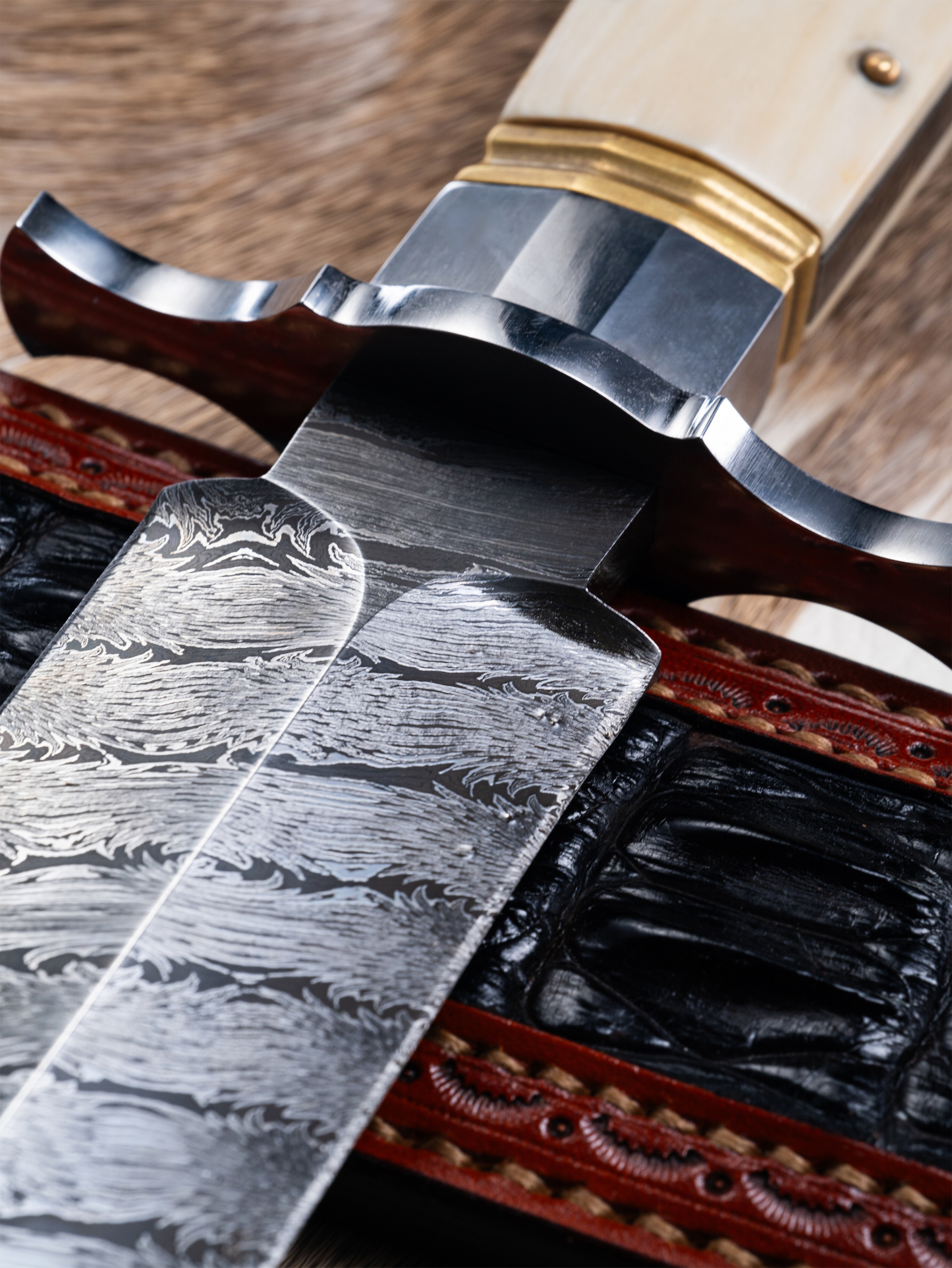 “Eternal Frost” – Damascus Steel Viking Sword | Mammoth Ivory Handle | Bang in