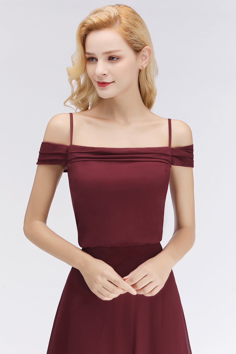 Elegante Brautjungfernkleider Weinrot Chiffon Etuikleider für Brautjungfern Online