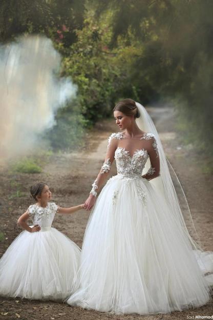 Elegante Brautkleider Weiße Spitze Mit Ärmel Prinzessin Hochzeitskleider Online