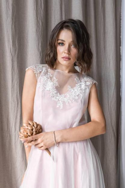 Schlichte Hochzeitskleider Tüll | Brautkleider Etuikleider