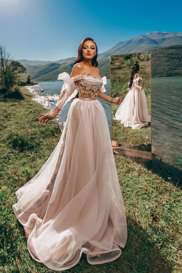 Schöne Brautkleider A Linie | Hochzeitskleider mit Ärmel