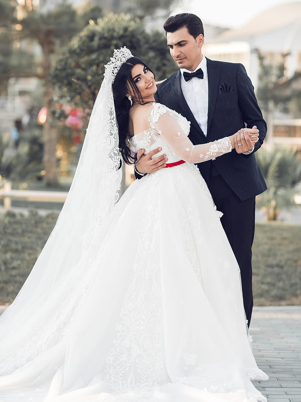 Designer Weiße Hochzeitskleider Große Größe A Linie Brautkleider Mit Ärmel
