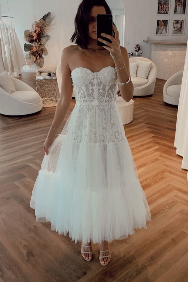 Elegante Brautkleider Kurz | Crema Hochzeitskleider Günstig Online