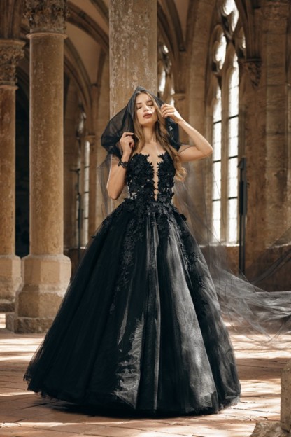 Gothic Brautkleider A Linie Schwarze Hochzeitskleider mit Spitze-babyonlinedressde