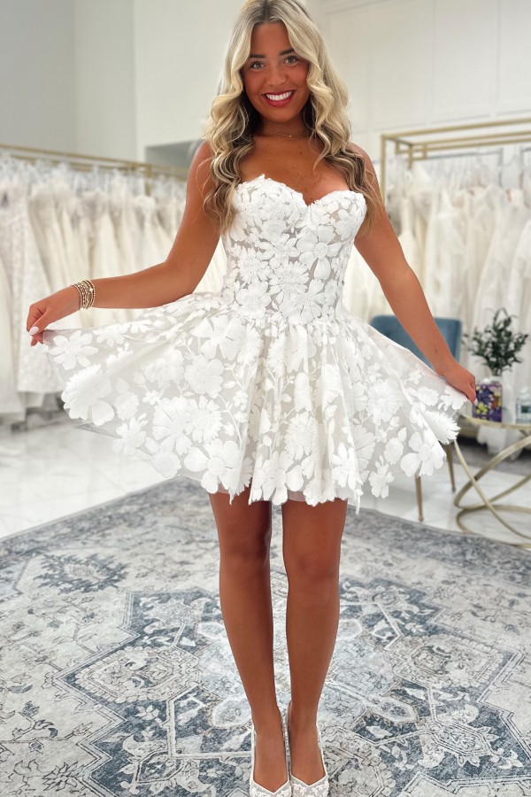 Schlichte Hochzeitskleider A Linie Spitze Kurze Brautkleider Online