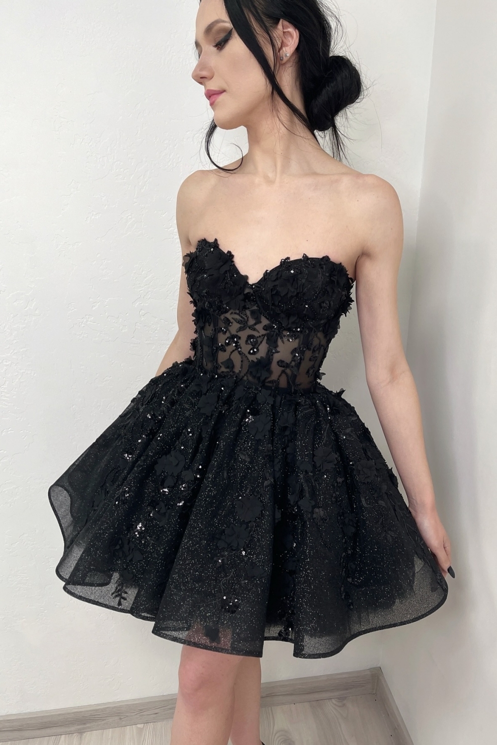 Gothic Hochzeitskleider Schwarz Kurze Brautkleider A Linie Spitze