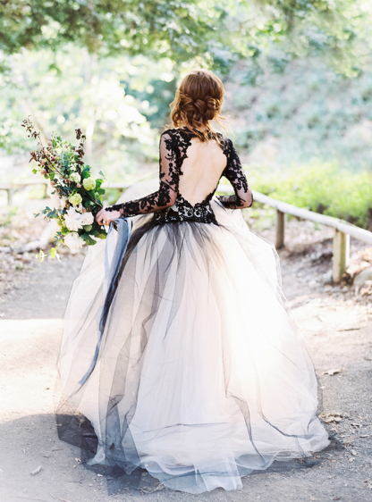 Schöne Brautkleider Schwarz | Spitze Hochzeitskleid mit Ärmel