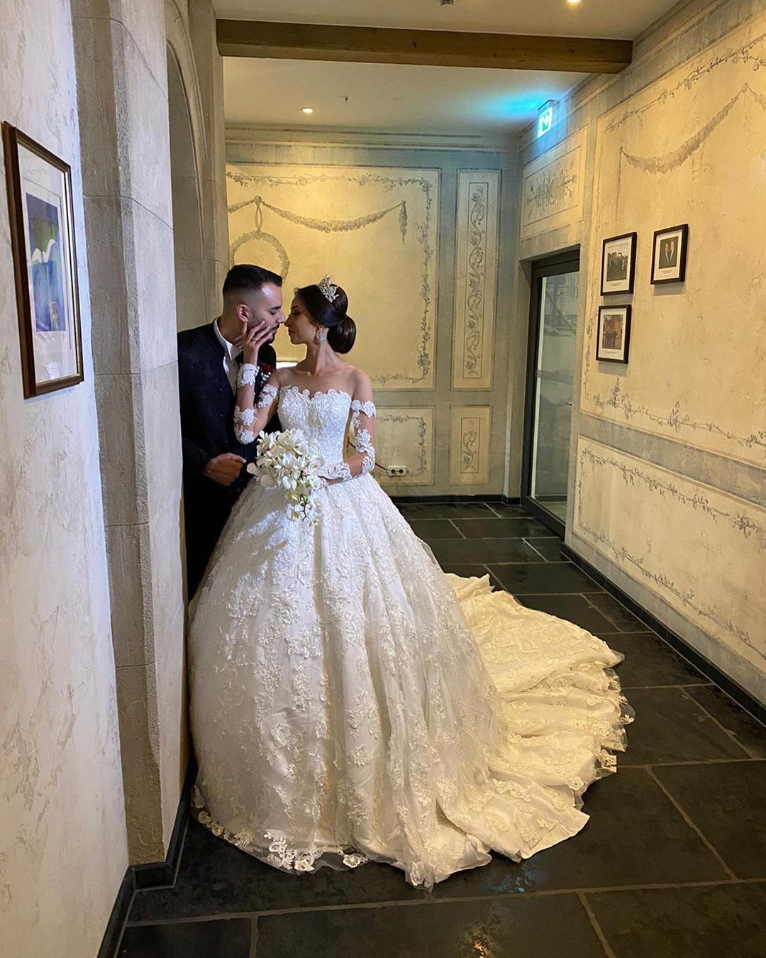 Extravagante Brautkleid Mit Ärmel | Prinzessin Hochzeitskleider mit Spitze