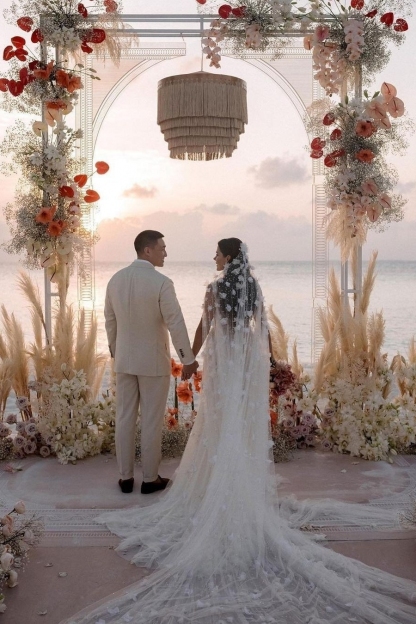 Boho Hochzeitskleider A Linie Spitze Brautkleider mit Glitzer-babyonlinedressde