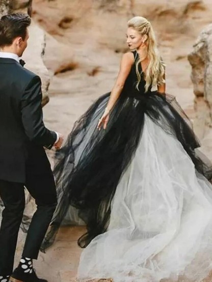 Brautkleid Schwarz | Prinzessin Hochzeitskleider mit Spitze