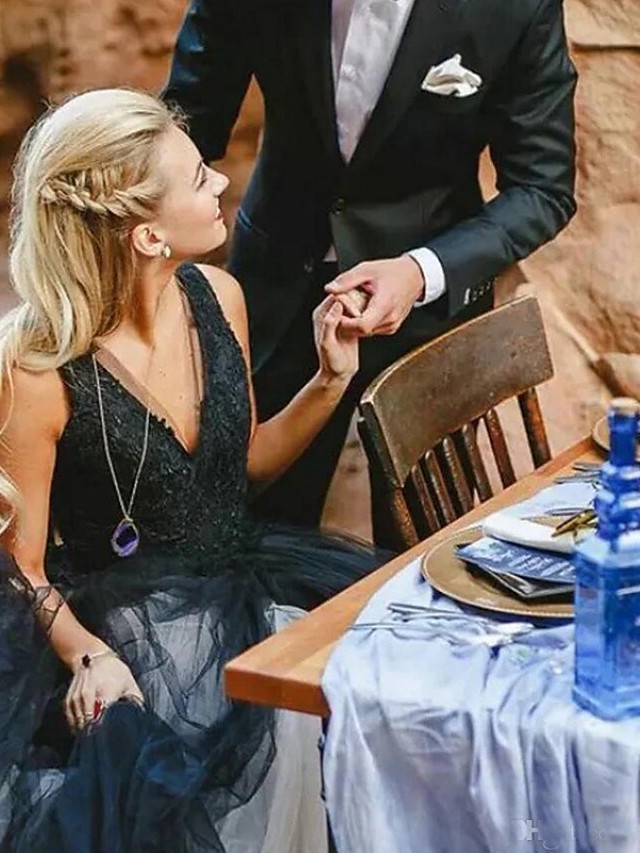 Brautkleid Schwarz | Prinzessin Hochzeitskleider mit Spitze
